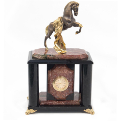 Часы "Конь с попоной" креноид бронза 170х120х270 мм 3000 гр. R116659