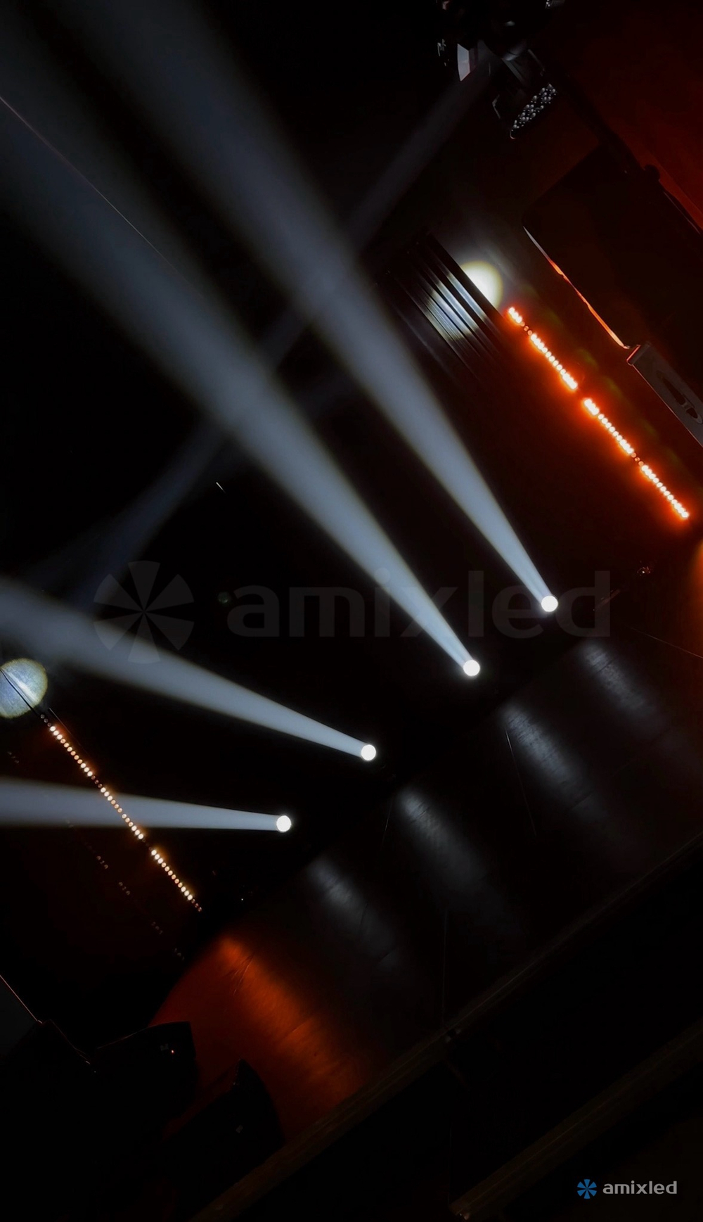 Световой прибор Amixled COB BEAM 150