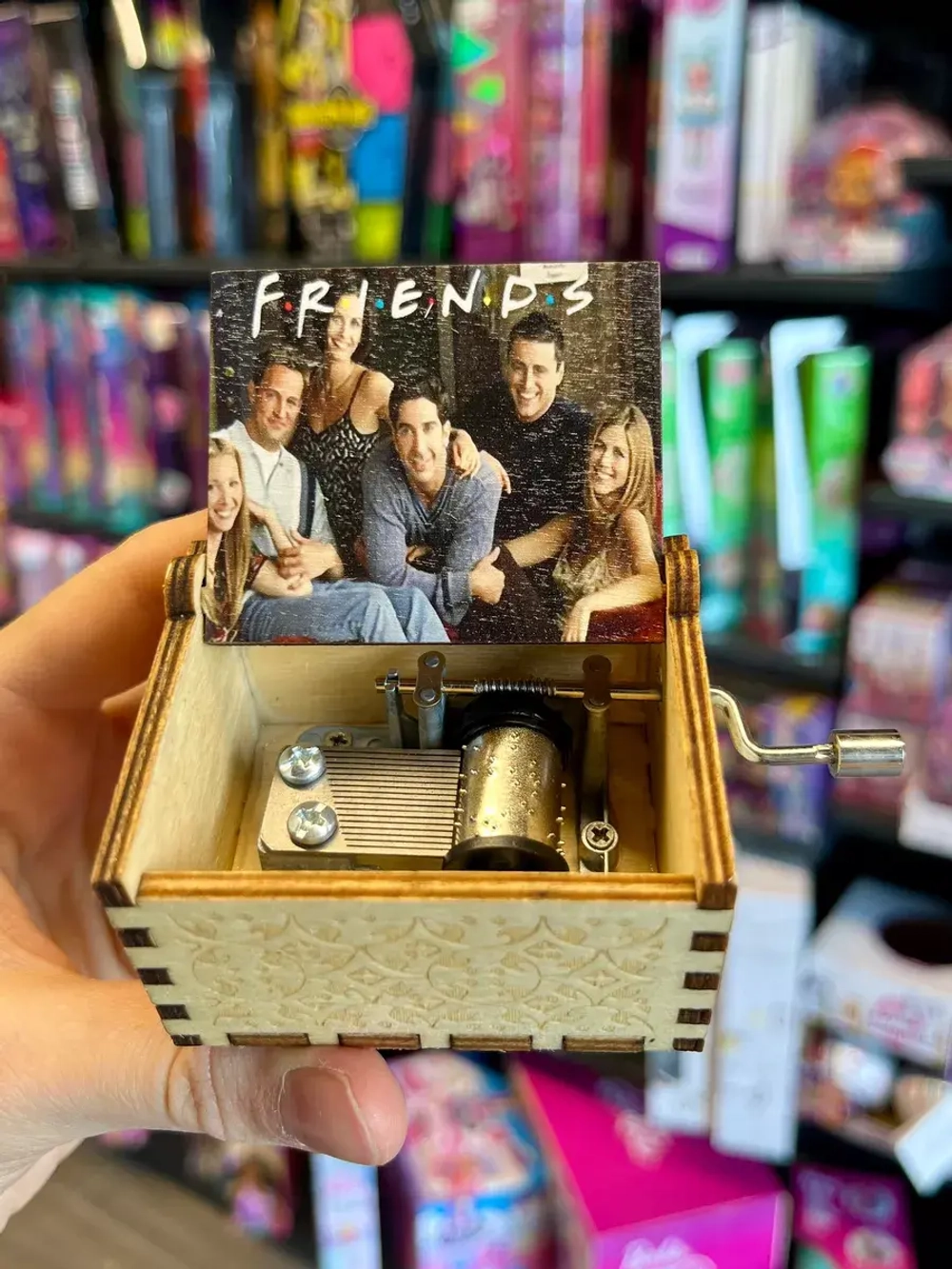 Музыкальная шкатулка по сериалу Друзья Friends деревянная