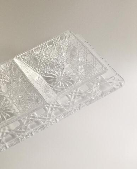 ZARA HOME БЛЮДО С ТРЕМЯ РЕЛЬЕФНЫМИ МАЛЕНЬКИМИ ПИАЛАМИ, ПРОЗРАЧНЫЙ