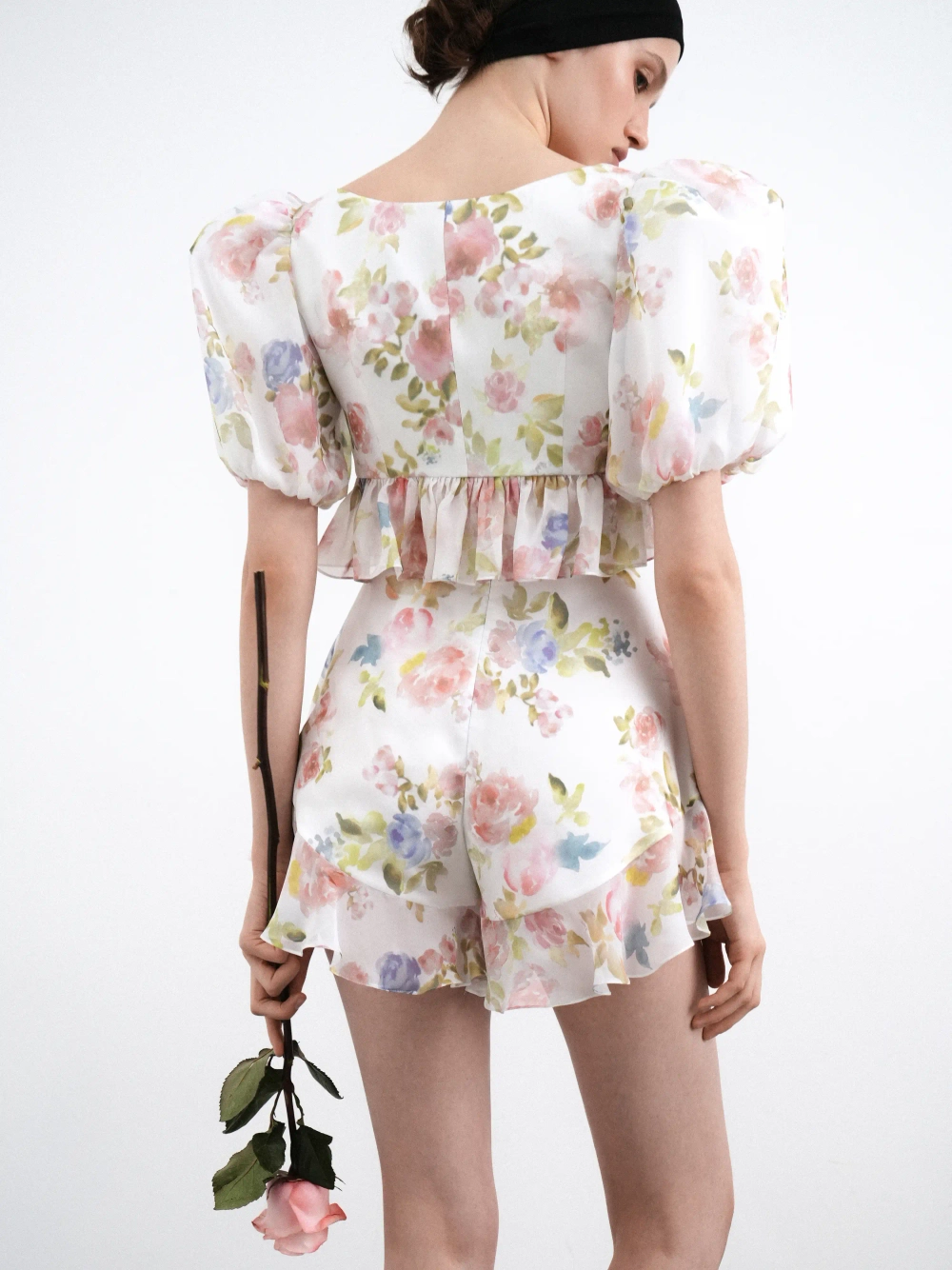 Мелисса (Melissa), кроп топ из молочного шифона с цветочным принтом