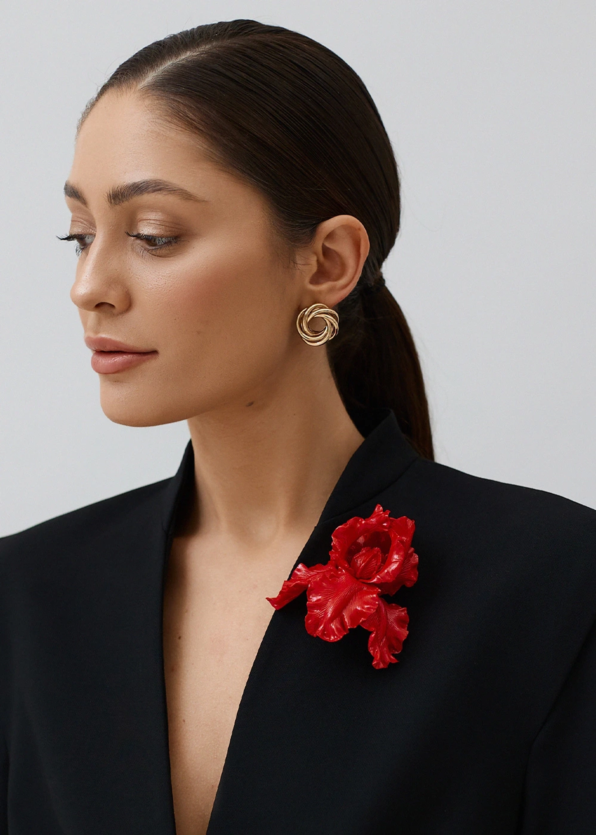 Брошь Ирис, красный