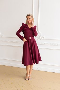 Платье бордовое с воланами из вискозы