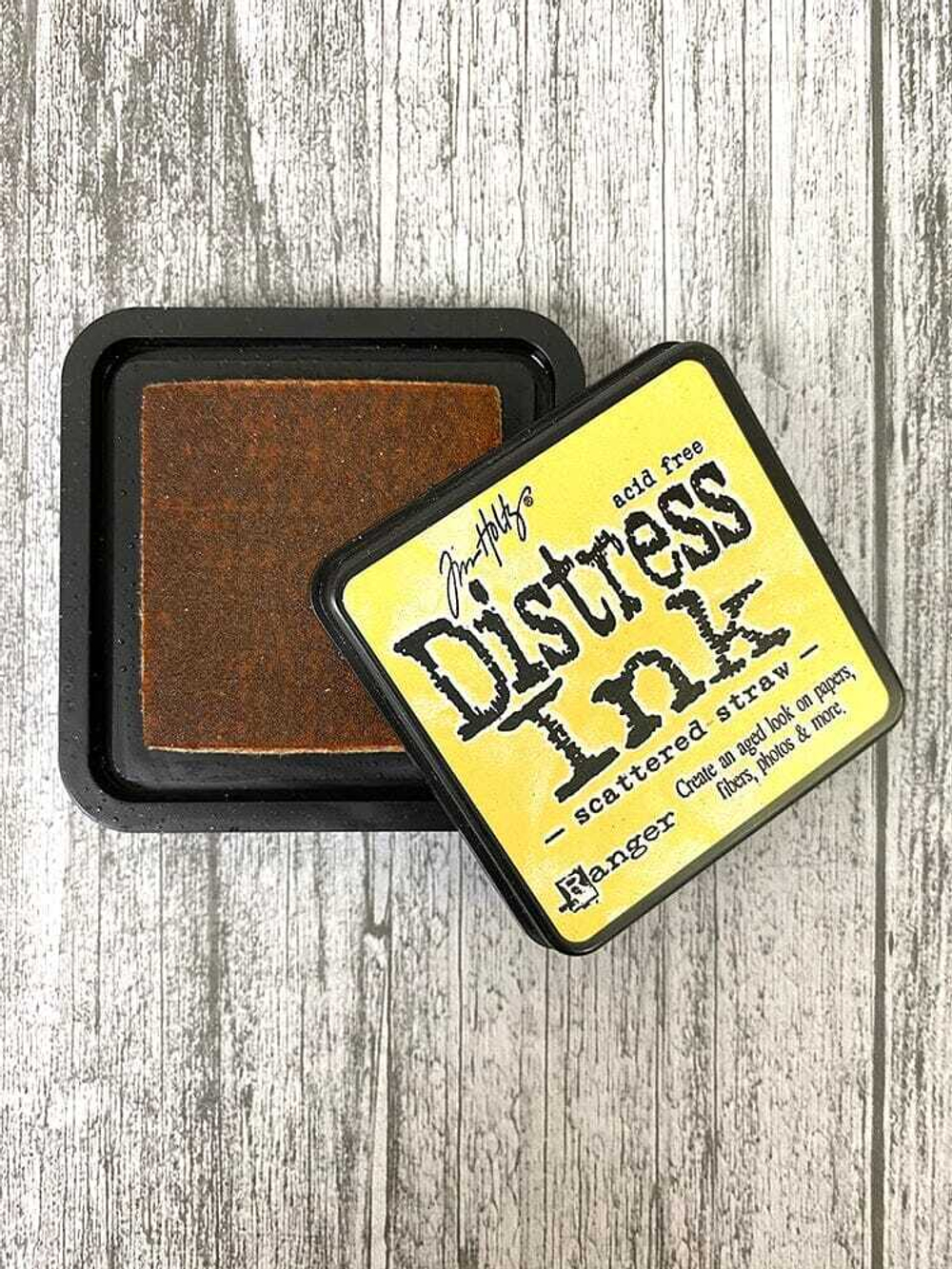 Distress Ink Pad. Scattered Straw