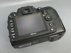 Nikon D7000
