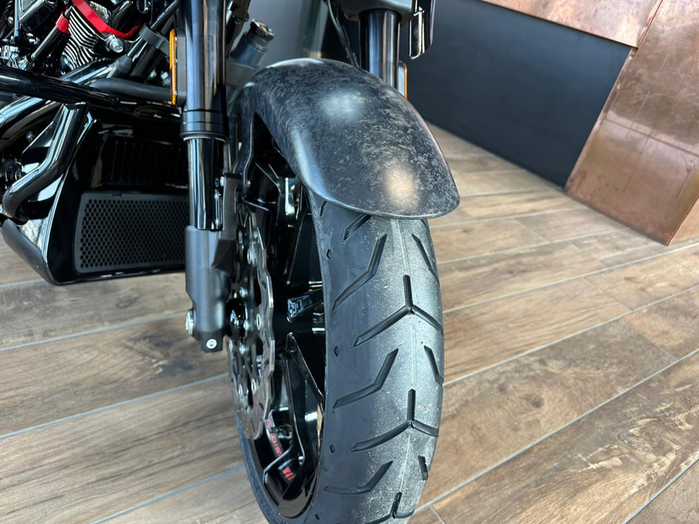 Harley-Davidson CVO Street Glide ST, 2026 "Inferno Gray"