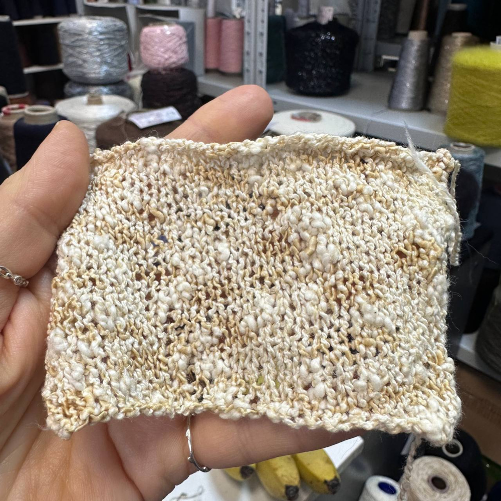 SKIROS - Azeta Filati; 85% хлопок, 15% п/а; 320м/100гр; цвет: бежевый, топлёное молоко; S702 MP