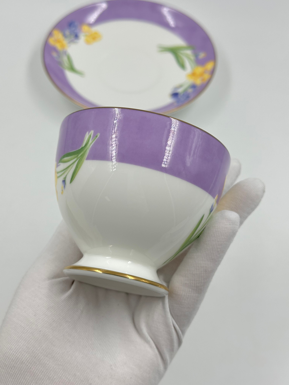 Чайная пара с ирисами Yves Saint Laurent