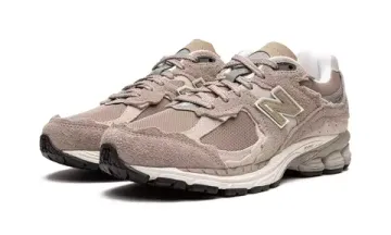 Кроссовки New Balance 2002R "Driftwood/Sea Salt"