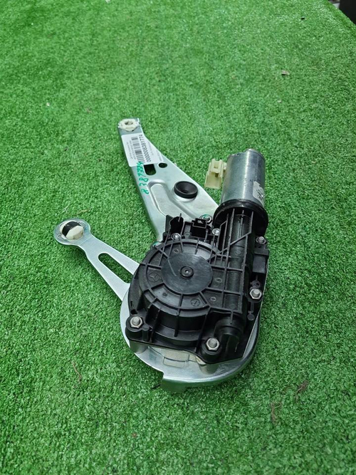 Привод крышки багажника Mercedes S W223 (20-нв)