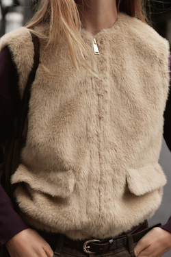 ZARA ЖИЛЕТ ИЗ ИСКУССТВЕННОГО МЕХА НА МОЛНИИ, РЫЖЕВАТО-КОРИЧНЕВЫЙ