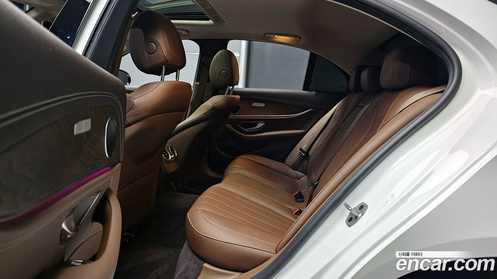 Mercedes-Benz E-Class W213 E220d 4MATIC Exclusive (08.2020)