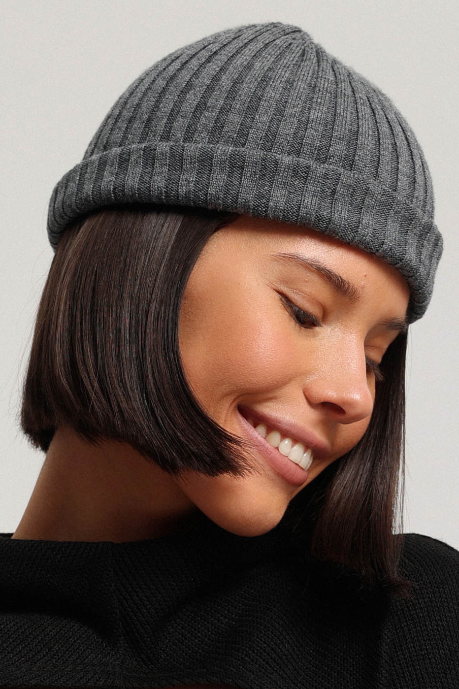 Шапка тонкая