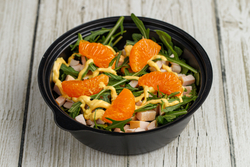 Салат с копченой куриной грудкой банкетный