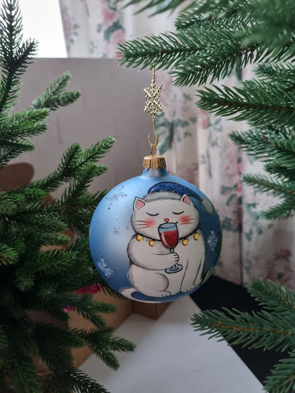 Шар стеклянный " с котико с новым годом! "