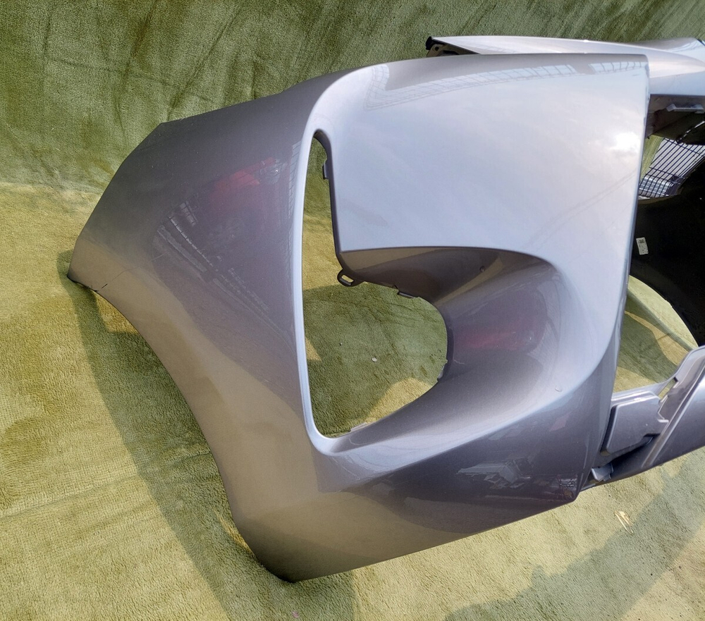 бампер передний Toyota Vitz KSP130 NSP135