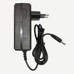 Зарядное устройство 18V-21V 2A для шуруповерта, аккумуляторов Li-ion штекер 5.5 х 2.5 мм