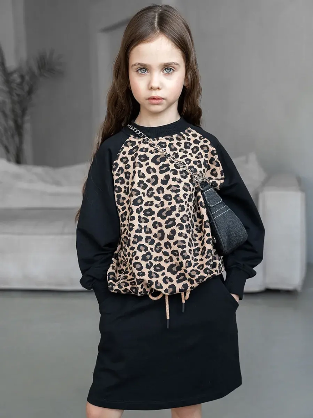 Костюм для девочки с юбкой леопардовый