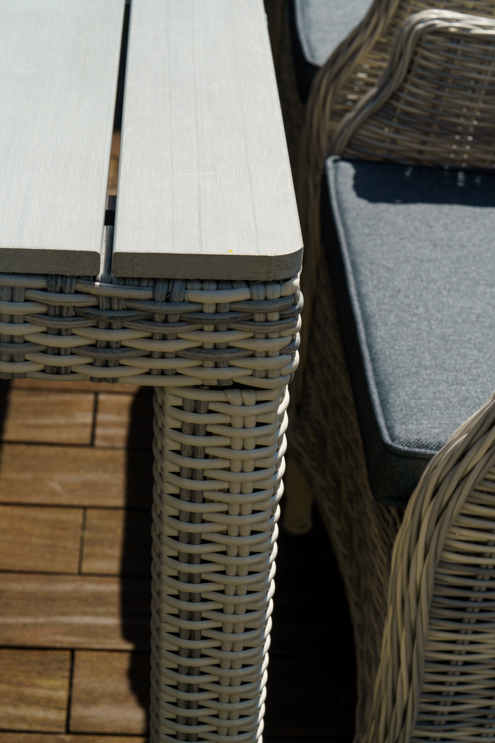 Обеденный стол  из искусственного ротанга ВЕНЕЦИЯ 230 (серый)