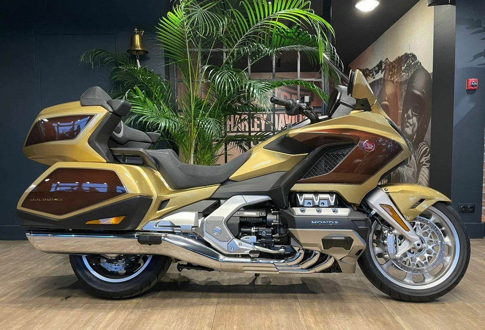 Honda GL1800 Gold Wing Tour "50th Anniversary" 2025