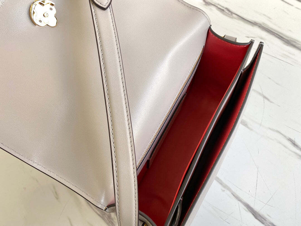Louis Vuitton Pont 9