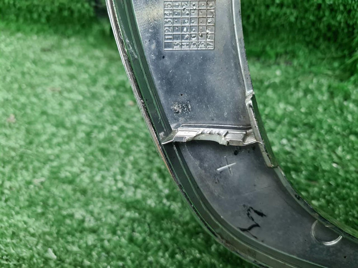 Молдинг решетки радиатора Mini Hatch F56 (13-18)