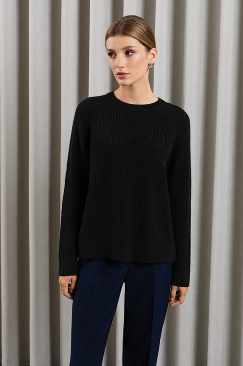 22897 Джемпер женский (черный)