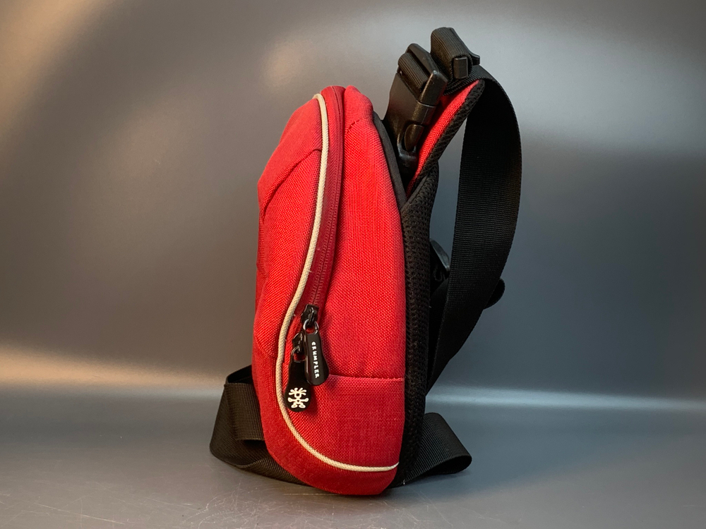 Сумка для фотоаппарата красная Crumpler