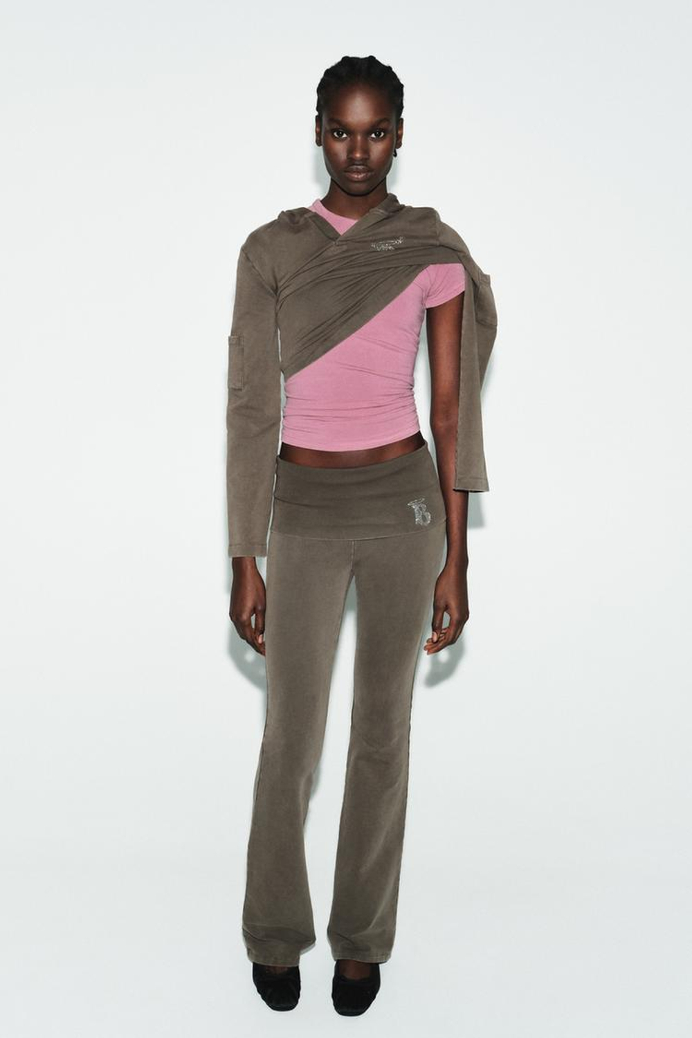 ZARA БРЮКИ FLARE BRATZ®, ТЕМНО-КОРИЧНЕВЫЙ