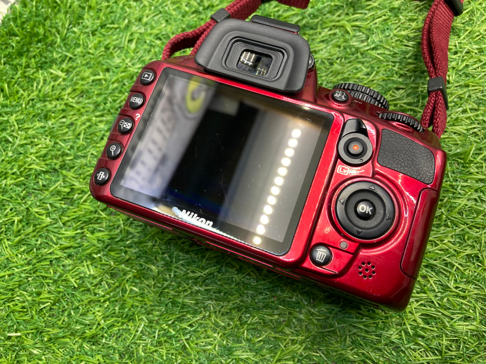 Nikon D3100 kit 18-55mm 3.5-5.6G RED 2500 кадров