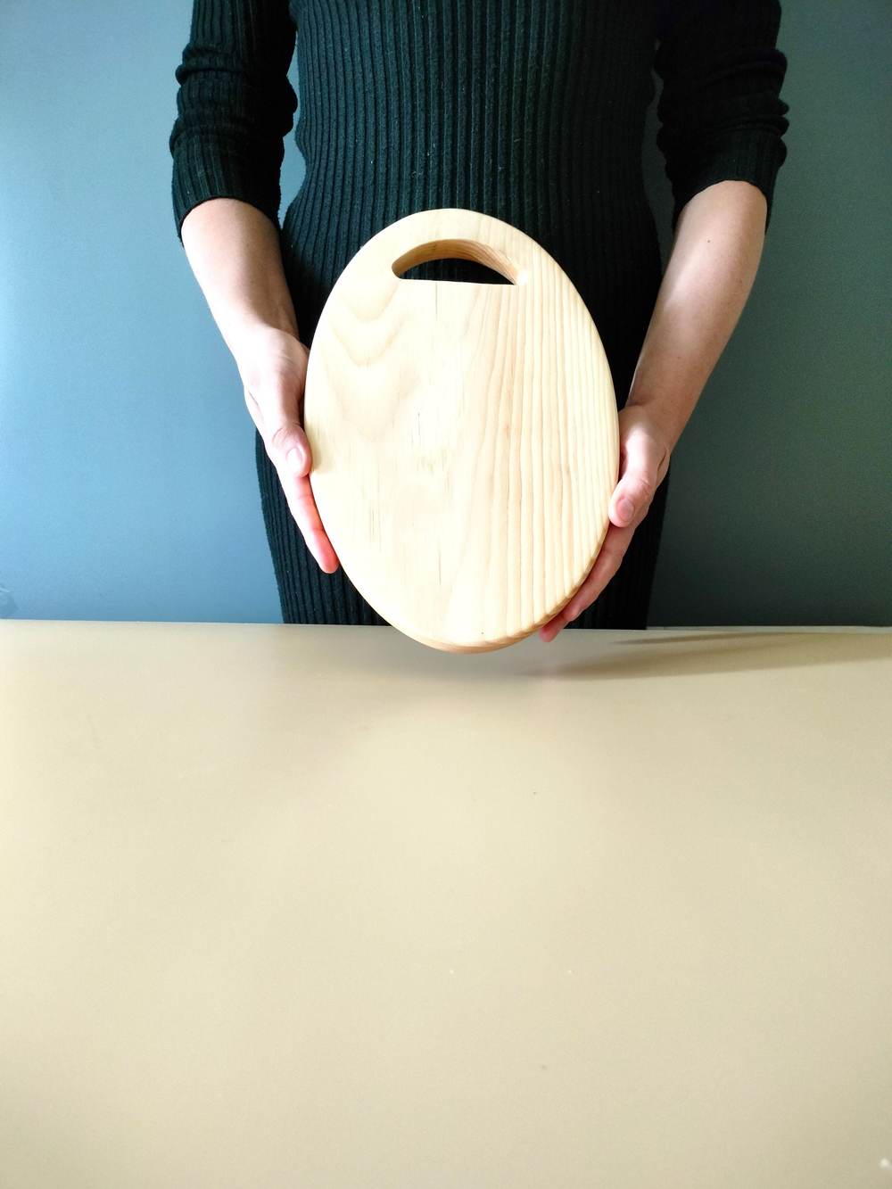 Доска разделочная из дерева сервировочная