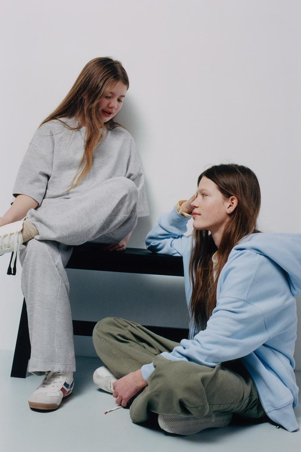 ZARA ТОЛСТОВКА НА МОЛНИИ БАЗОВАЯ, ГОЛУБОЙ