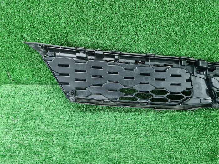 Решетка радиатора Kia Rio 4 X (2020-н.в.)