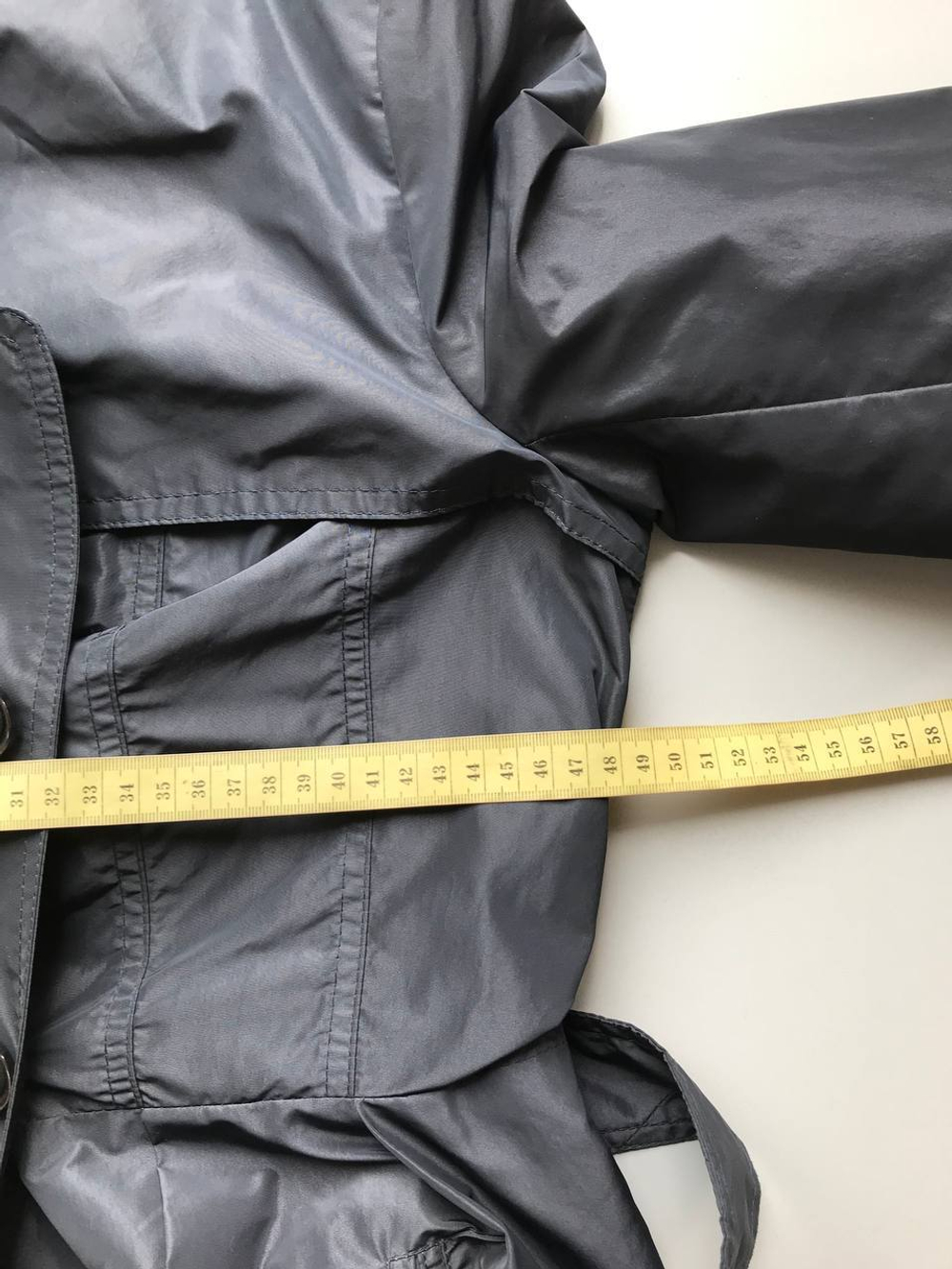 Плащ Hoops практичный, визуально на 48 размер