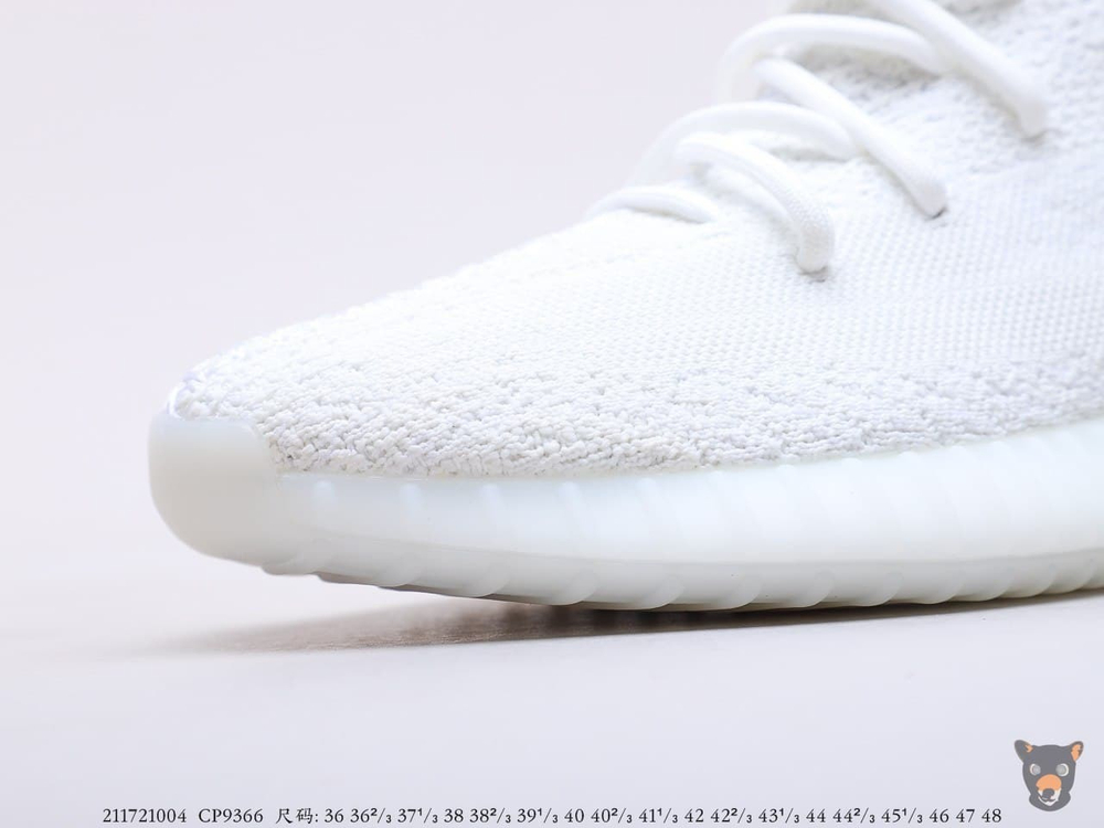 Кроссовки Yeezy Boost 350 V2 “Triple White”