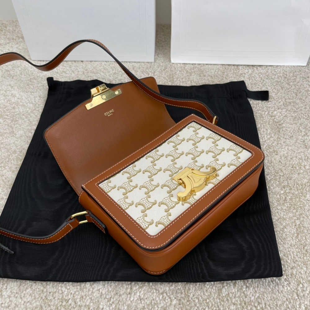 Celine Triomphe Bag 18 cm