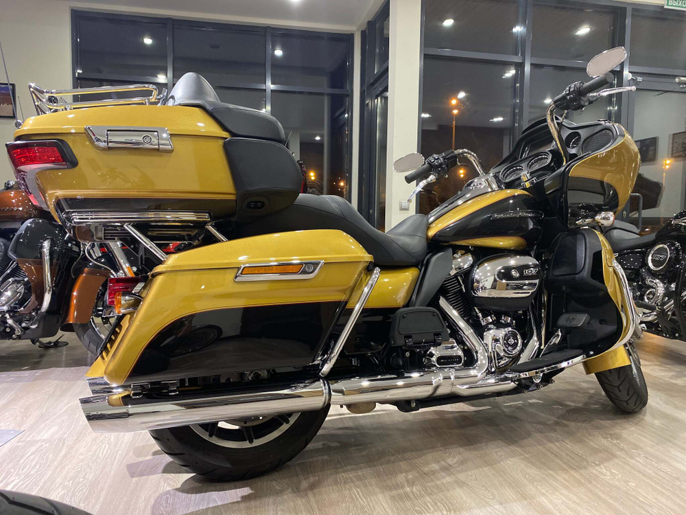 Road Glide Ultra Harley-Davidson 2017