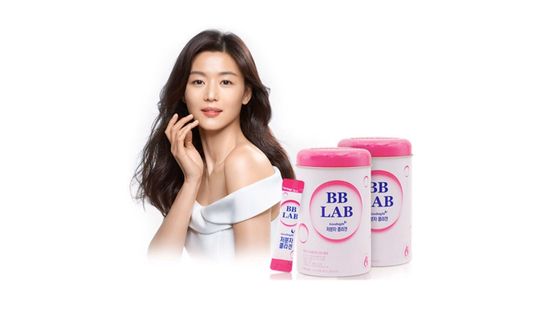 Питьевой коллаген со вкусом ягод.