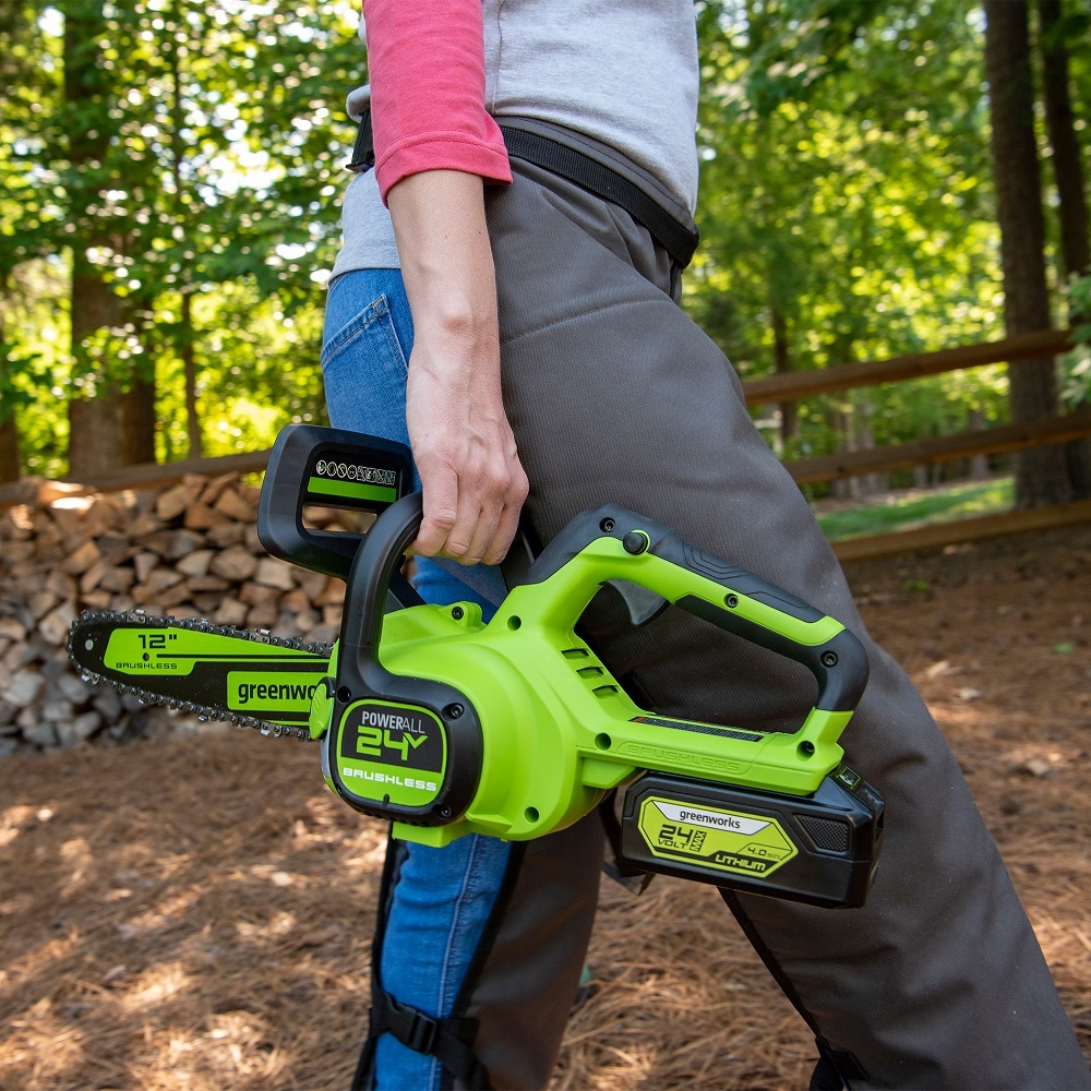 Цепная пила аккумуляторная Greenworks Арт. 2007007UB,  30см, бесщеточная, c 1хАКБ 4 Ач и ЗУ