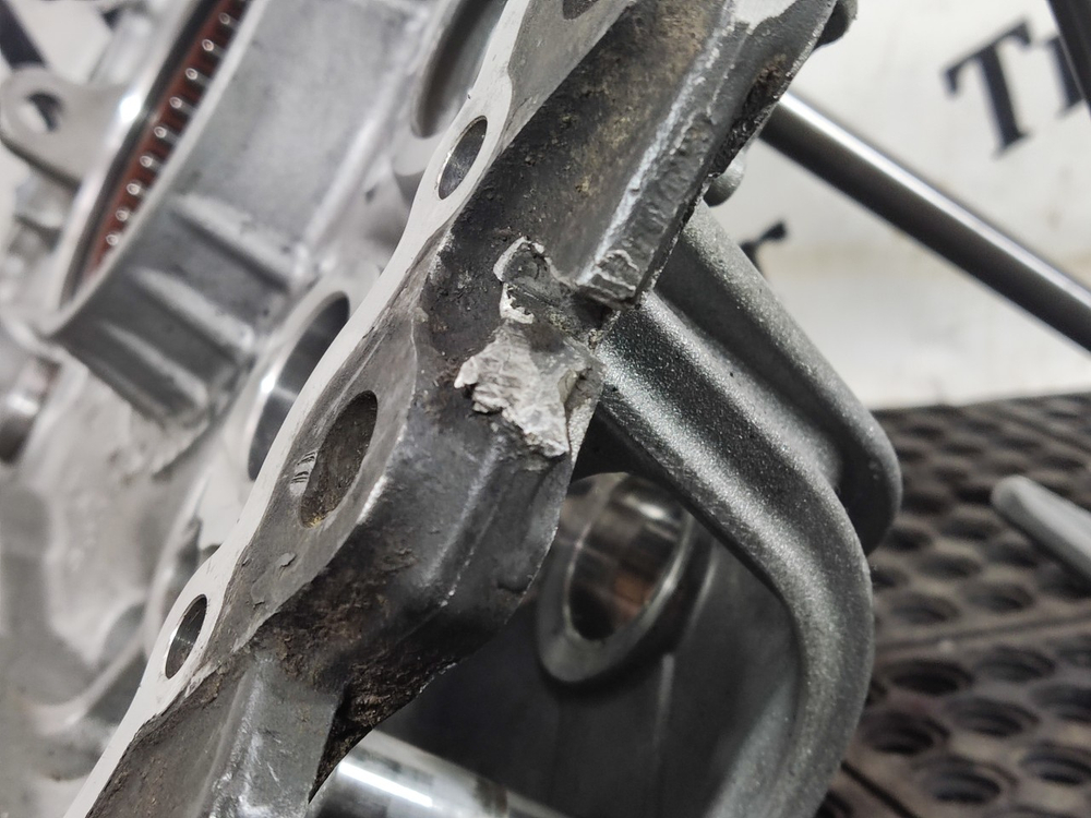 Проставка корпуса КПП Traxon 2018г