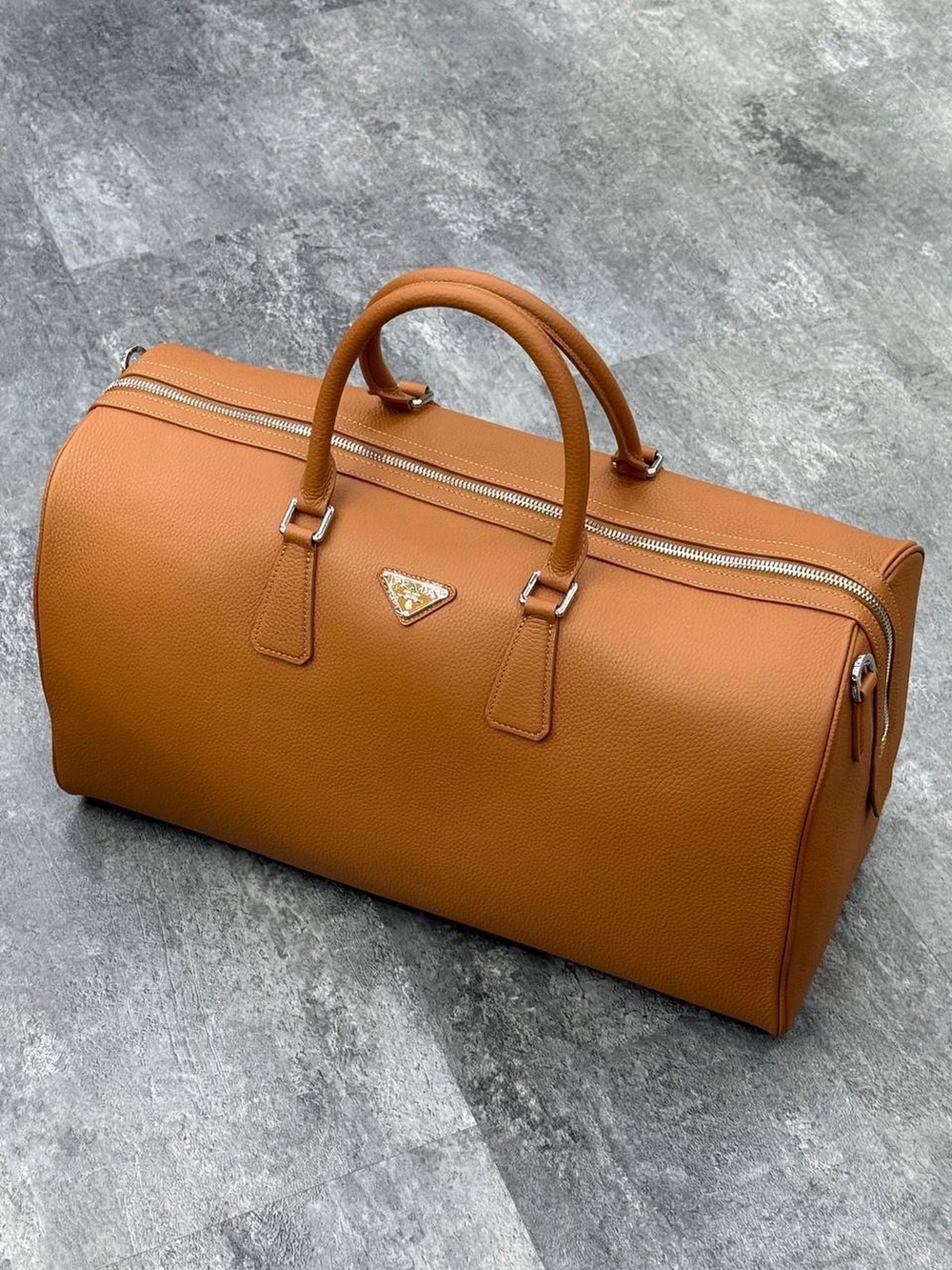 Дорожная сумка Prada