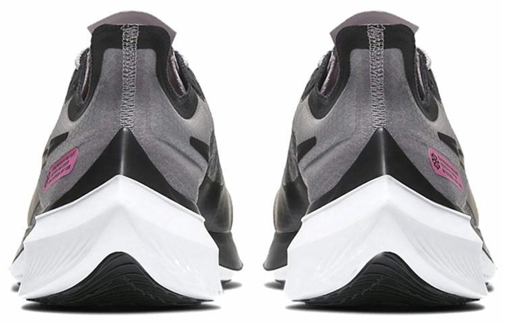 Кроссовки Nike Zoom Gravity 1