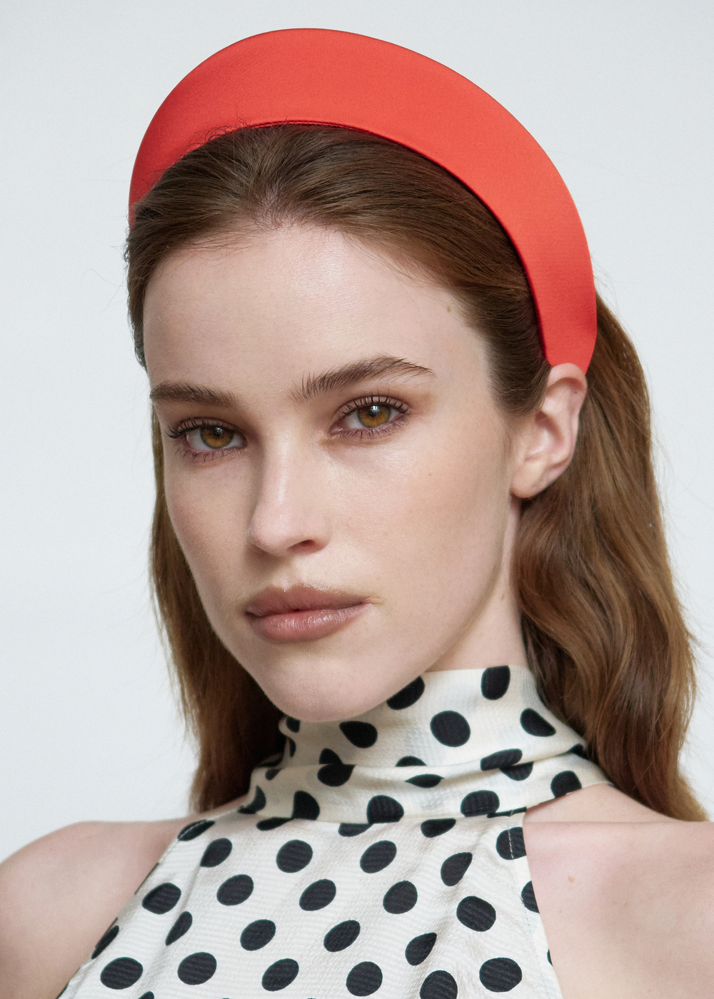 Кокошник S из красного атласа