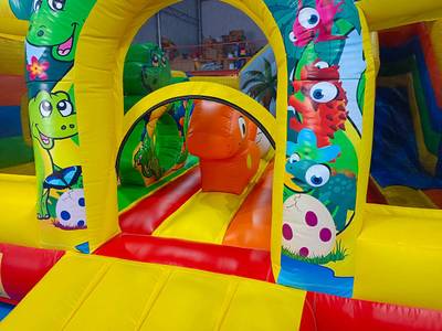 Коммерческий надувной батут «Динопарк 2», 6*5*2,9 м