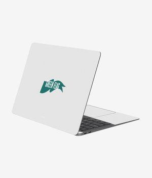 Виниловая наклейка GREEN FLAG для MacBook