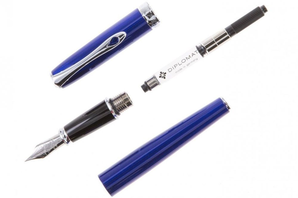 Перьевая ручка Diplomat Excellence A2 Skyline blue M (D40215025) 3