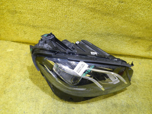 Битая Фара правая Mercedes E W213 (2016-2021) LED