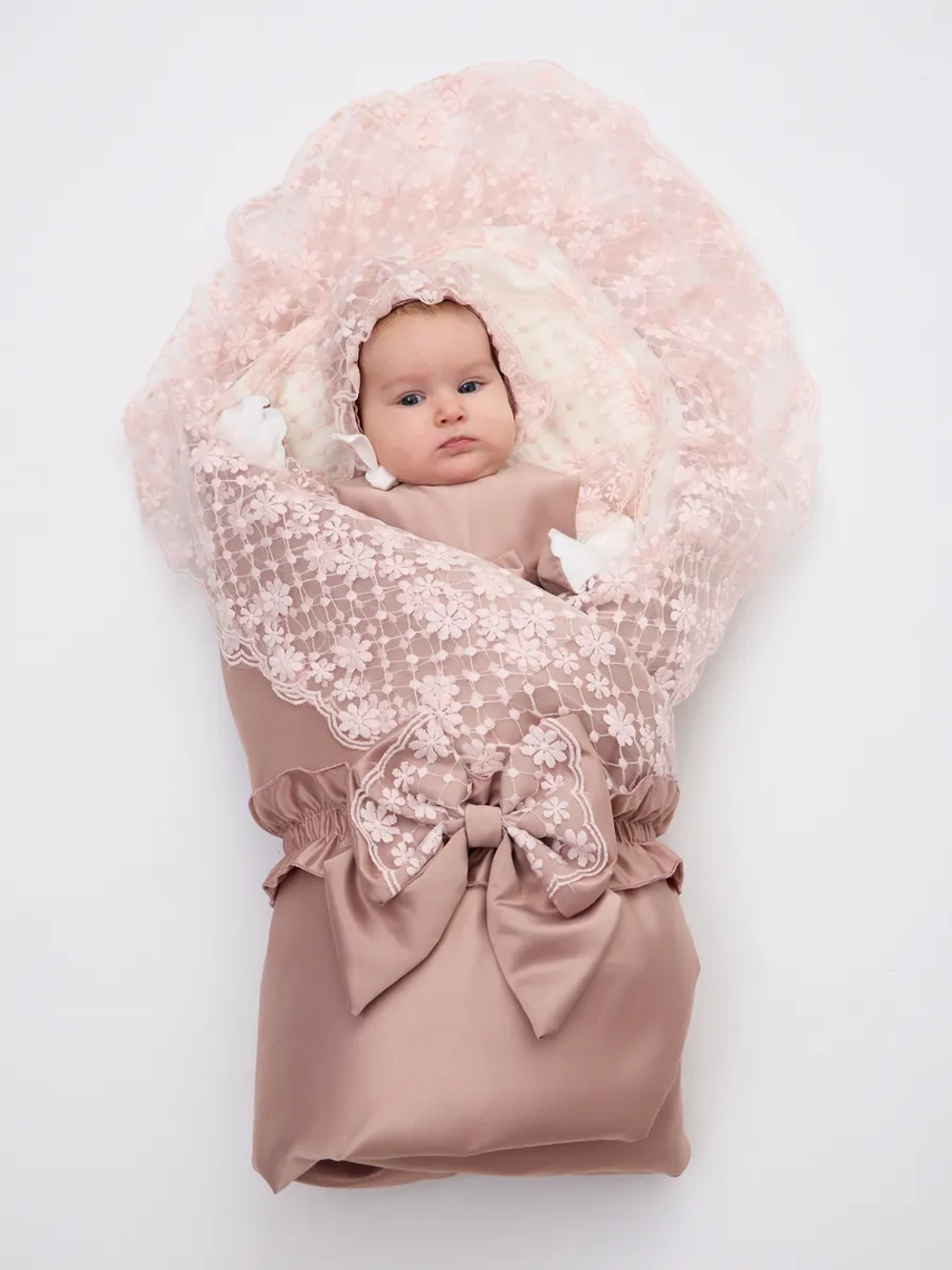 Конверт на выписку новорожденного весна