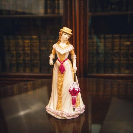 Винтаж: Фарфоровая фигурка «Spring/Весна»