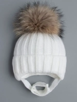 Шапка детская зимняя вязаная на завязках